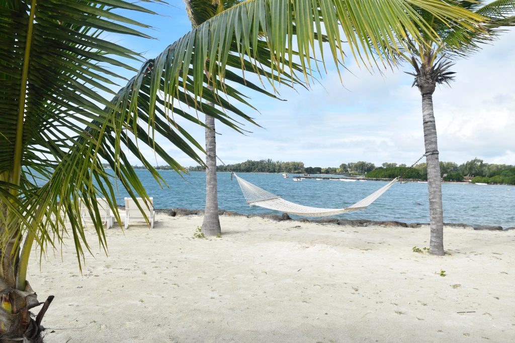 beach sand hammock