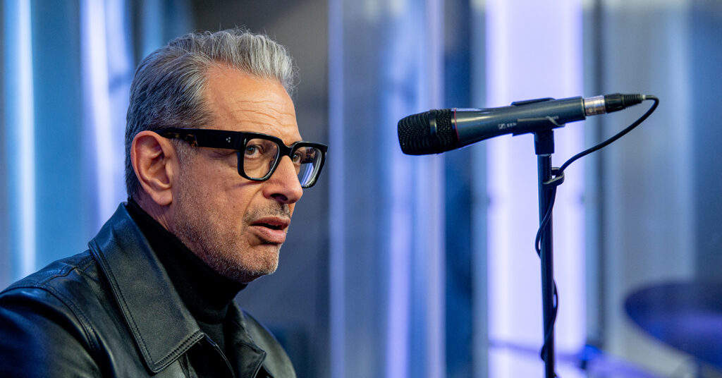 Jeff Goldblum Is Now ‘The Daddy’ of Vegan Hot Wings