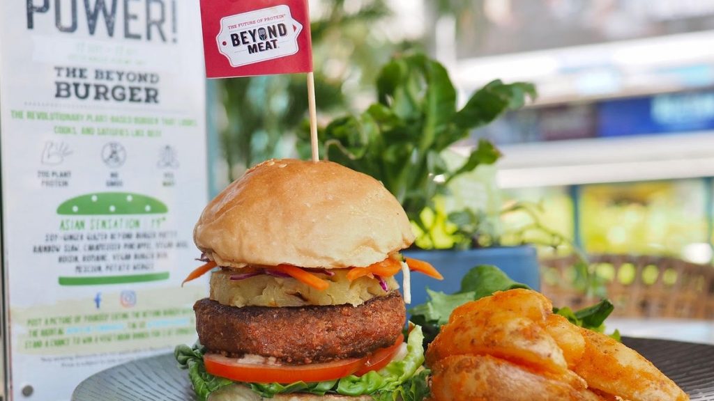 Vegan Beyond Burger Outsold Beef 3:1 at the Grand Hyatt Singapore In First 30 Days on Menu