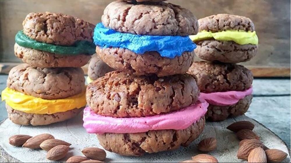 These Vegan French 'Superfood' Macarons Are Actually Kind of Good for You