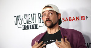 Kevin Smith Celebrates 1-Year Anniversary After Going Vegan Saved His Life