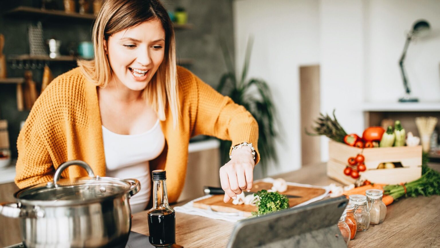 7 Ways Cooking Can Boost Your Mental Health