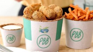 Vegan 'Fried Chicken' Buckets With Edible Packaging Arrive in the UK