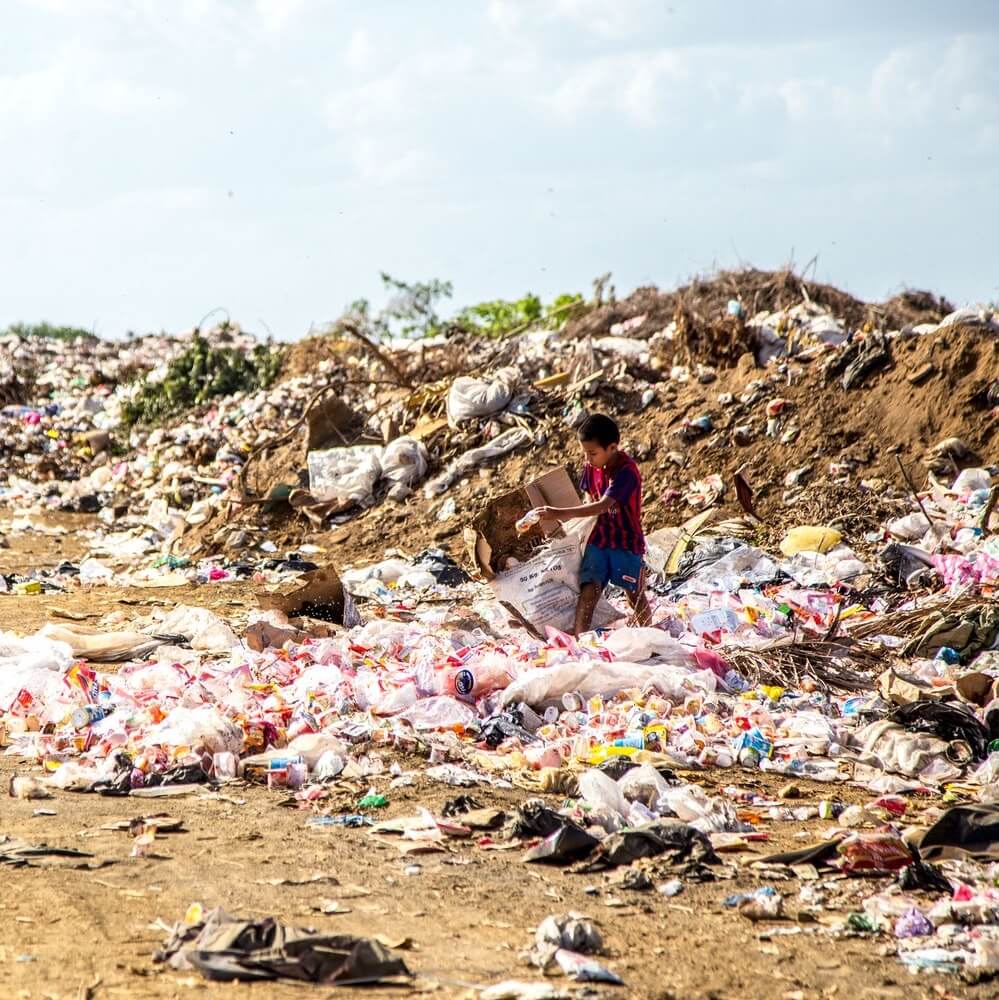 187 Countries Adopt Landmark Plastic Waste Policy | LIVEKINDLY