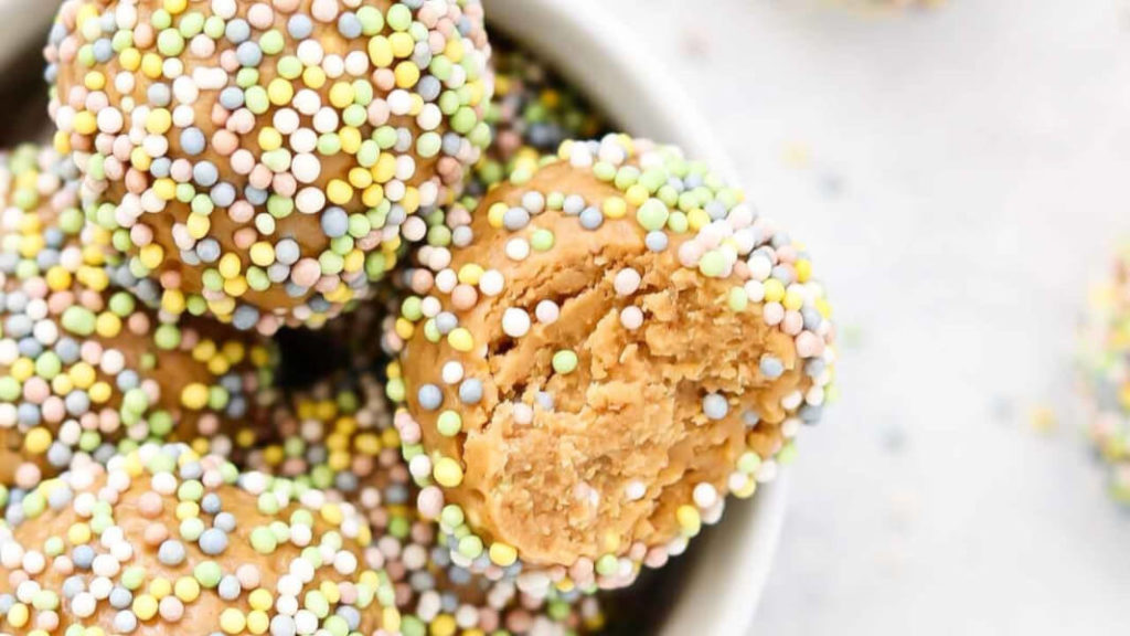 These Vegan Cashew Butter Cake Bites Are Protein-Packed