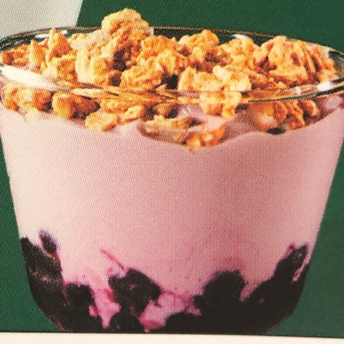 Vegan Yogurt Parfaits Are Now At Starbucks LIVEKINDLY