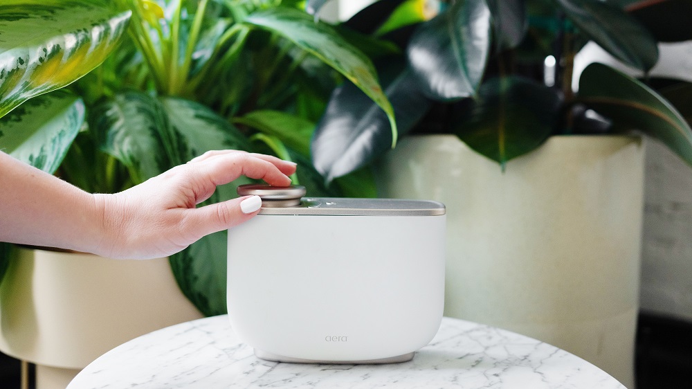 Curb Anxiety and Stress With This Cruelty-Free Essential Oil Diffuser