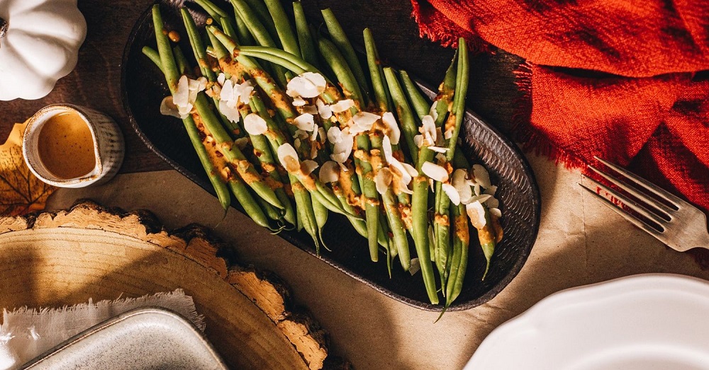 Thanksgiving Green Beans With Spicy Almond Butter Drizzle