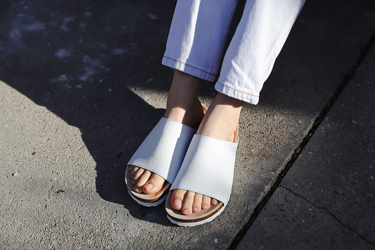 The Best Sustainable Sandals for Summer